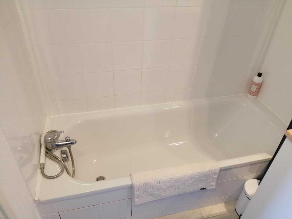 Apartmán Le Cocon De Marie,Piscine, Balcon, Parking Gratuit, Baignoire Carcassonne Exteriér fotografie